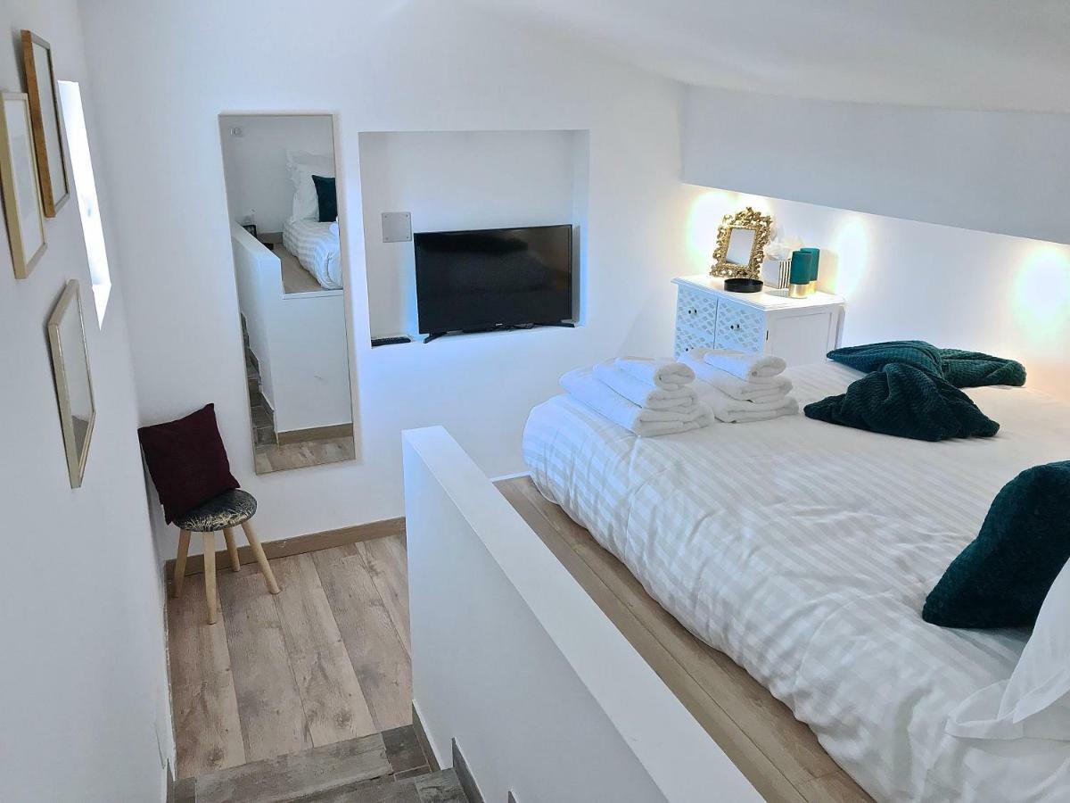 Appartement Vieil อองทีบส์ ภายนอก รูปภาพ